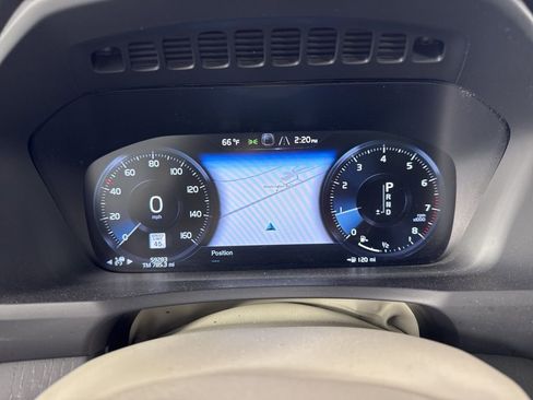 Used 2020 Volvo XC90 T6 Momentum AWD/4WD image 8