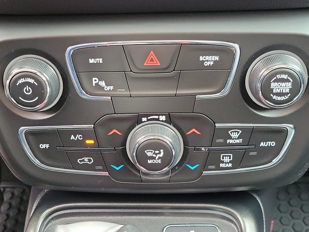 Used 2018 Jeep Compass Trailhawk w/ Leather Interior Group AWD/4WD image 29