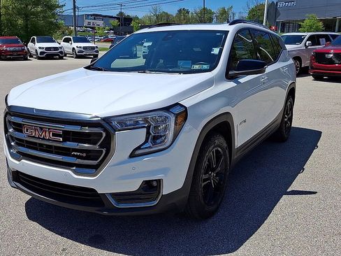 Certified 2023 GMC Terrain AT4 w/ Infotainment Package II AWD/4WD image 4
