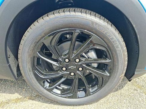 New 2027 Chevrolet Bolt RS FWD image 5