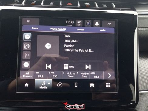 Used 2024 Jeep Grand Cherokee L Laredo image 35