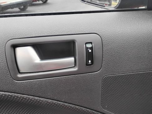 Used 2006 Ford Mustang GT Premium RWD image 12