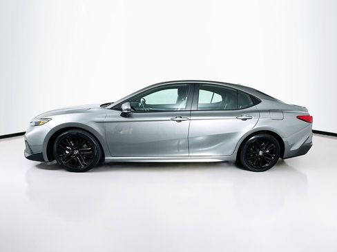 Used 2025 Toyota Camry SE w/ Convenience Package FWD image 6