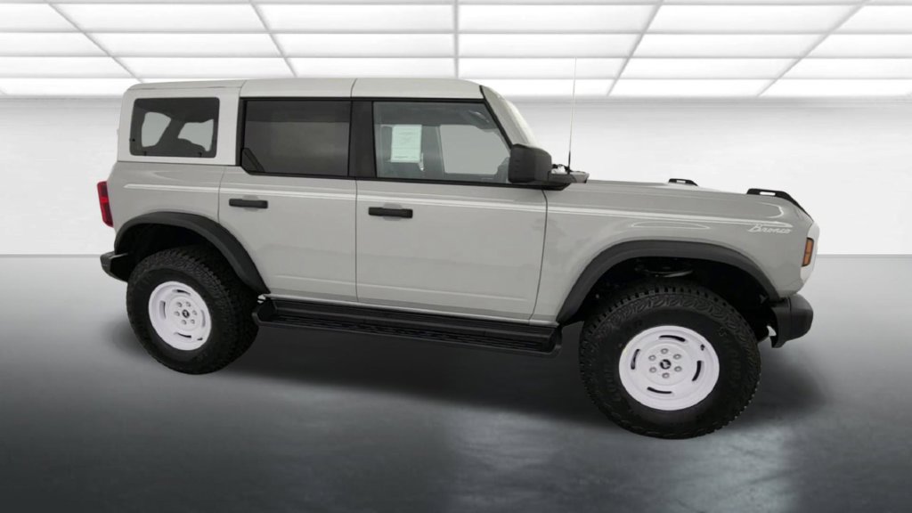 New 2026 Ford Bronco Heritage Edition AWD/4WD image 9
