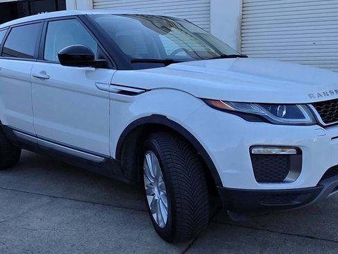 Used 2017 Land Rover Range Rover Evoque HSE AWD/4WD image 38
