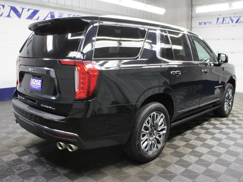 Used 2023 GMC Yukon Denali Ultimate AWD/4WD image 6