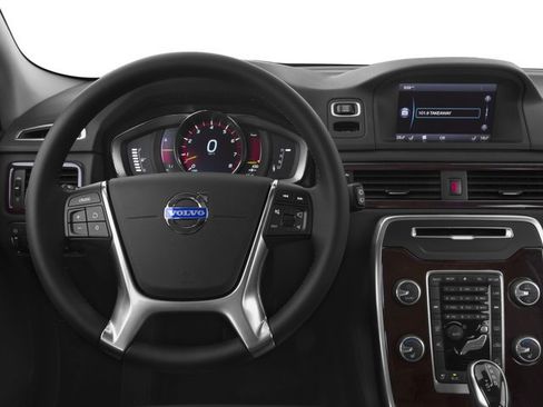 Used 2016 Volvo XC70 T5 Platinum w/ Protection Package AWD/4WD image 6