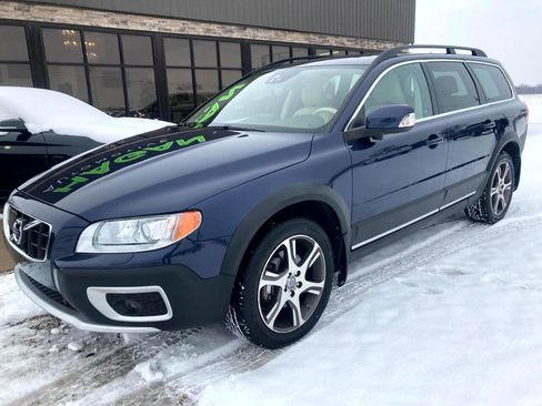Used 2013 Volvo XC70 T6 Platinum image 2