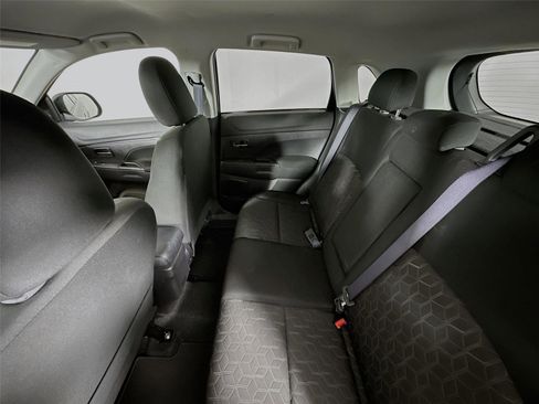 Used 2024 Mitsubishi Outlander Sport ES image 11