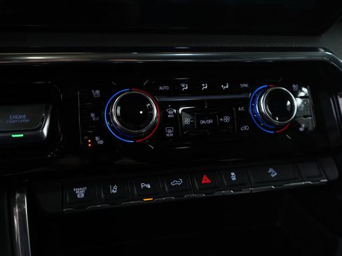 Used 2025 GMC Sierra 2500 Denali image 21