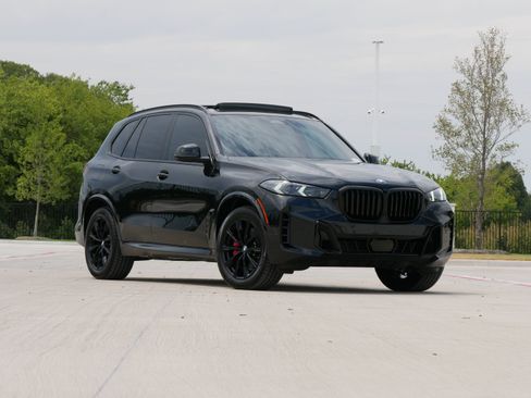 Used 2026 BMW X5 xDrive40i w/ M Sport Package AWD/4WD image 2
