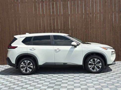 Used 2023 Nissan Rogue SV FWD image 12