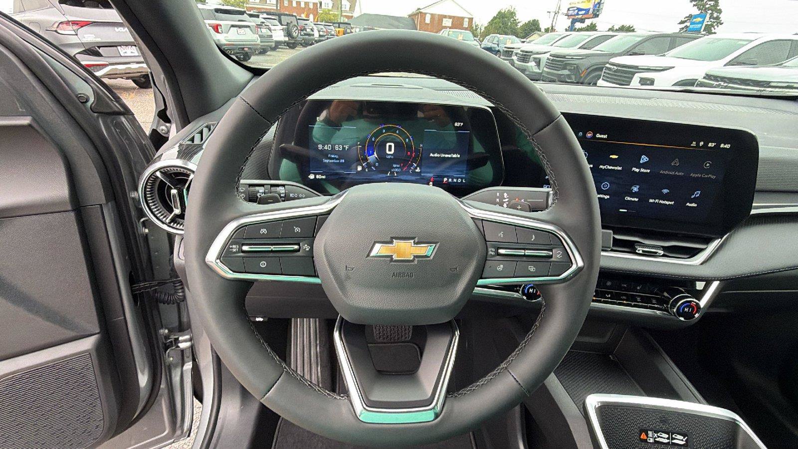 New 2027 Chevrolet Equinox LT w/ Convenience Package II FWD image 21