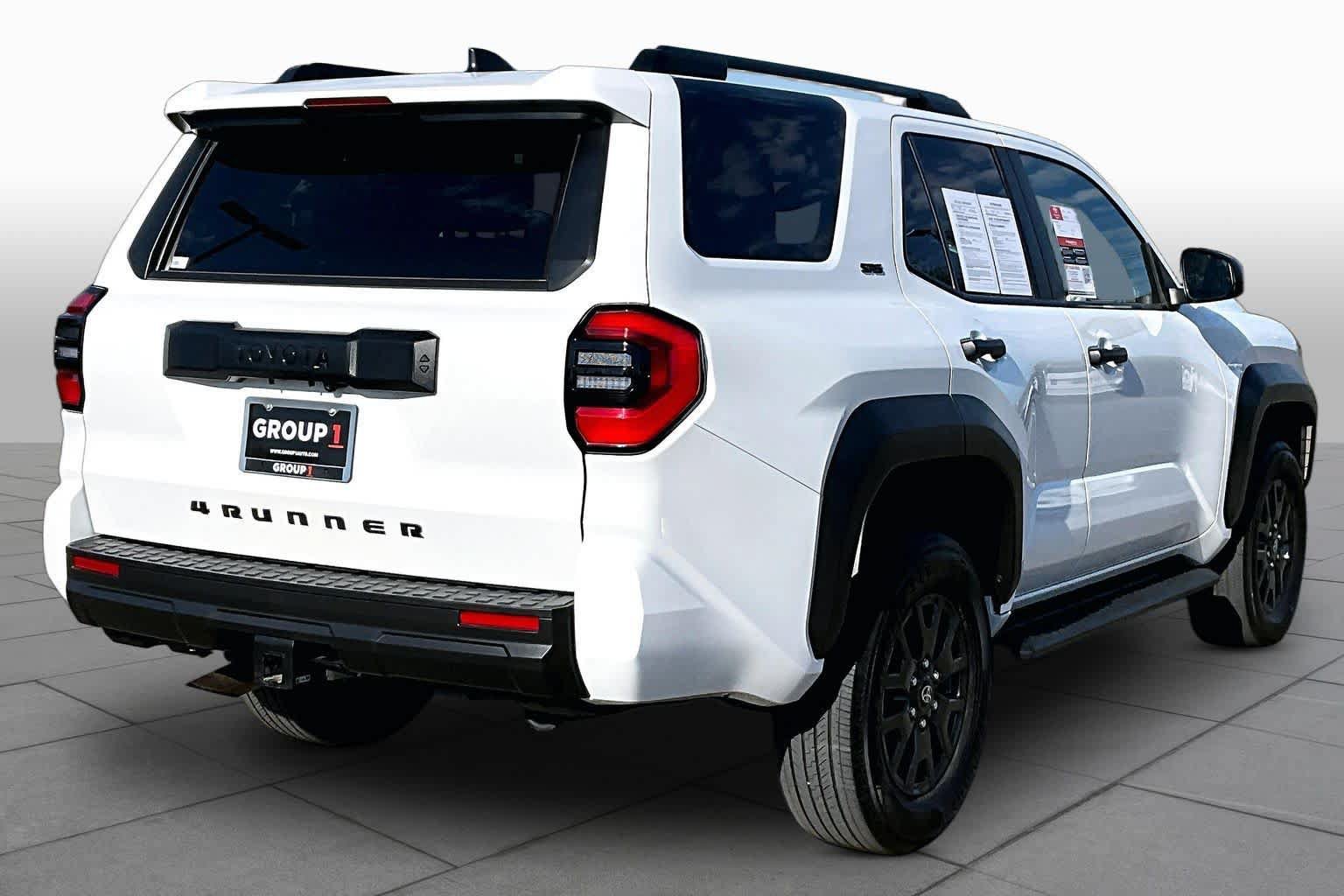 Certified 2025 Toyota 4Runner SR5 AWD/4WD image 12