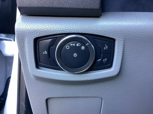 Used 2022 Ford F250 XL w/ Power Equipment Group image 57