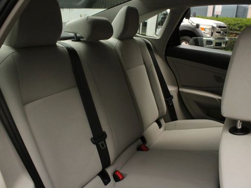 Used 2019 Volkswagen Jetta SE FWD image 22