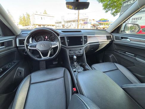 Used 2021 Volkswagen Atlas SE w/ Towing Package AWD/4WD image 12
