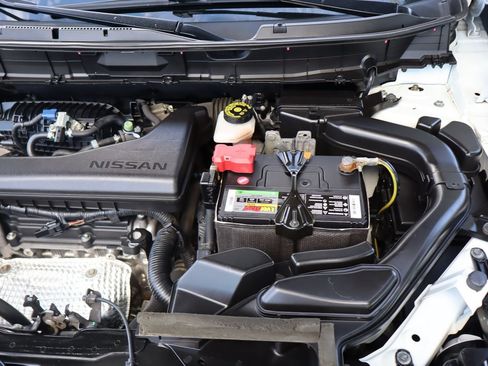 Used 2015 Nissan Rogue S AWD/4WD image 40