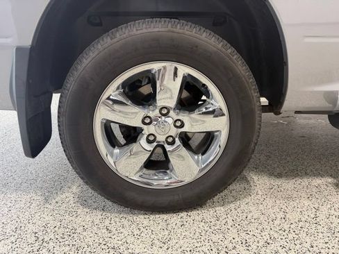 Used 2019 RAM 1500 Big Horn AWD/4WD image 32