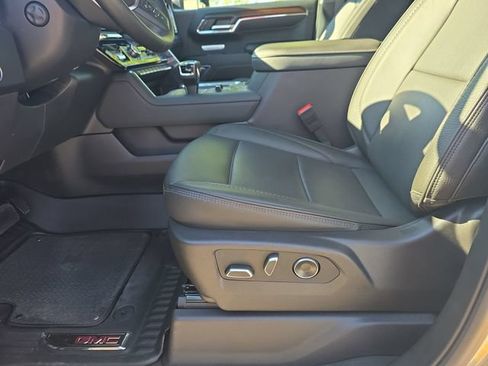 Used 2024 GMC Sierra 1500 Denali w/ Denali Reserve Package AWD/4WD image 29