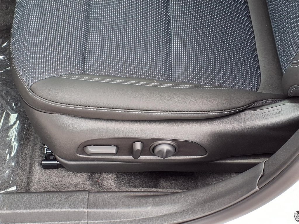 New 2026 Buick Envista Sport Touring w/ Convenience I Package FWD image 15