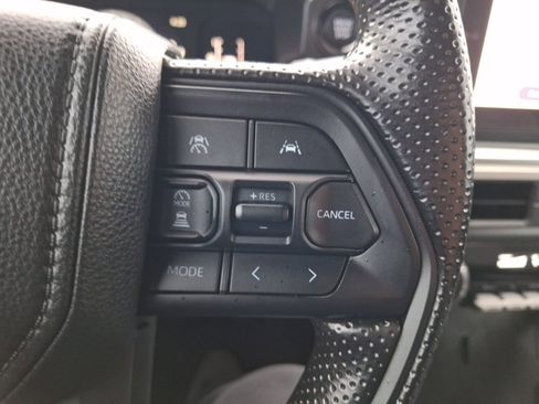 Used 2025 Toyota Tacoma SR5 image 23