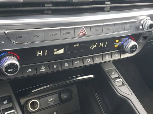 Used 2022 Kia Telluride EX image 30