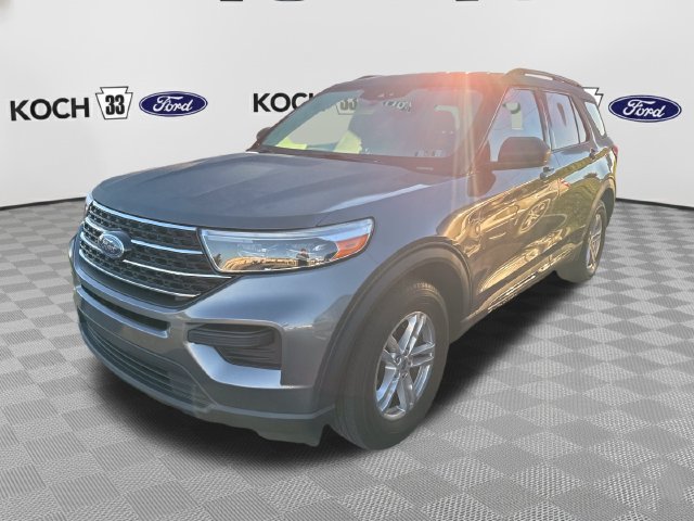 Used 2021 Ford Explorer XLT AWD/4WD image 3