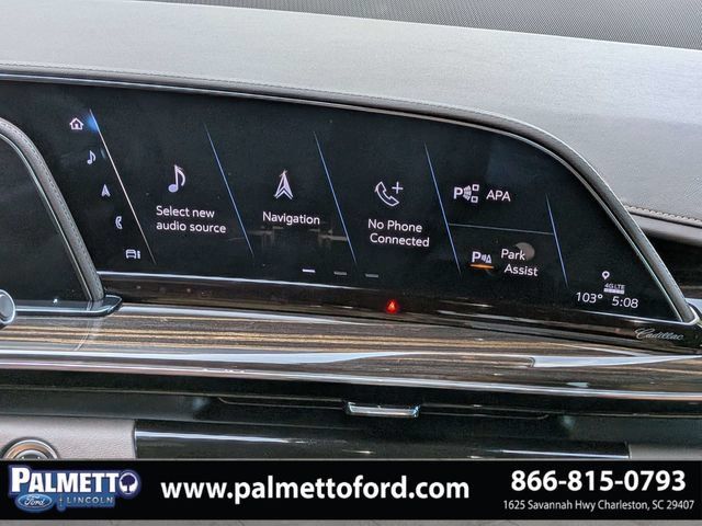 Used 2023 Cadillac Escalade Premium Luxury AWD/4WD image 18