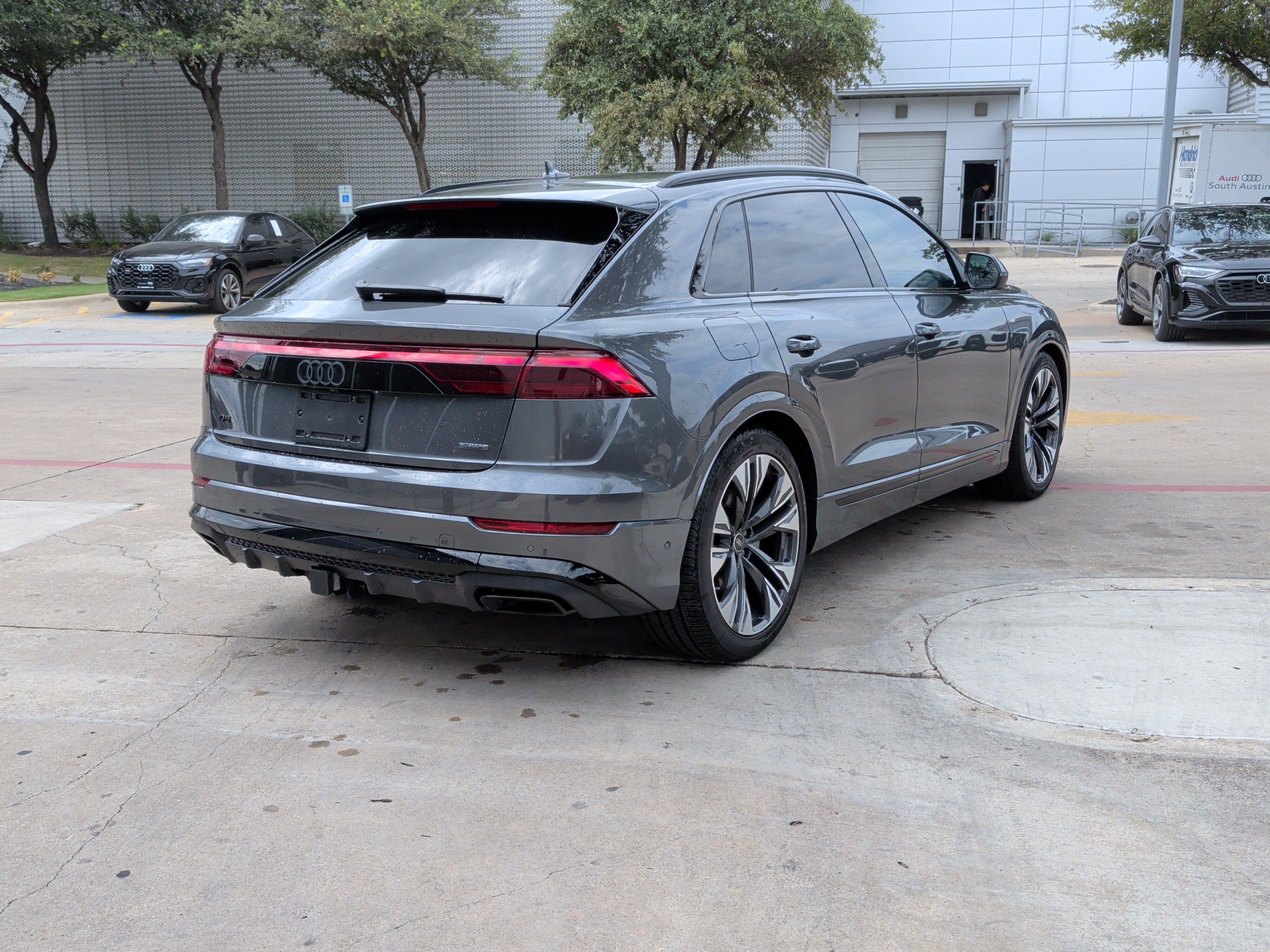 Certified 2025 Audi Q8 Prestige AWD/4WD image 10