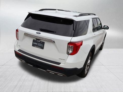 Used 2023 Ford Explorer XLT w/ Equipment Group 202A AWD/4WD image 7