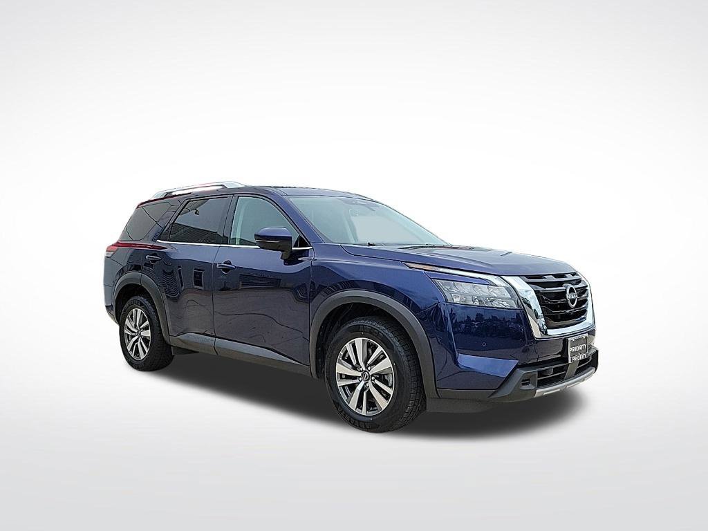 Used 2025 Nissan Pathfinder SL AWD/4WD image 6