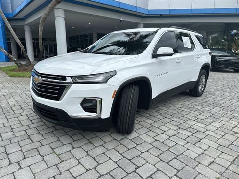 Used 2022 Chevrolet Traverse LT FWD image 33