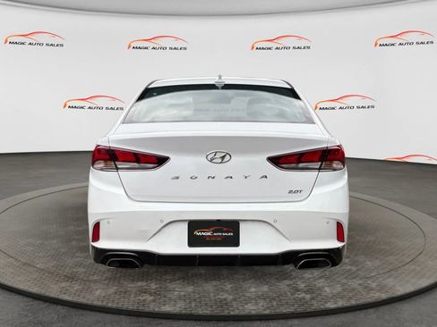 Used 2018 Hyundai Sonata Limited w/ Cargo Package FWD image 9