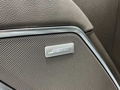 Used 2026 GMC Sierra 1500 SLT w/ SLT Premium Package image 7