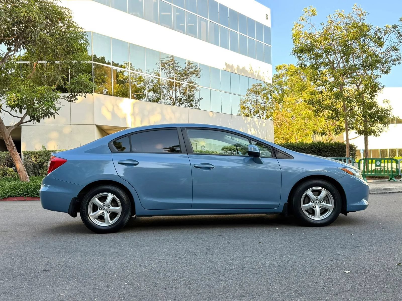 Used 2012 Honda Civic Natural Gas image 3
