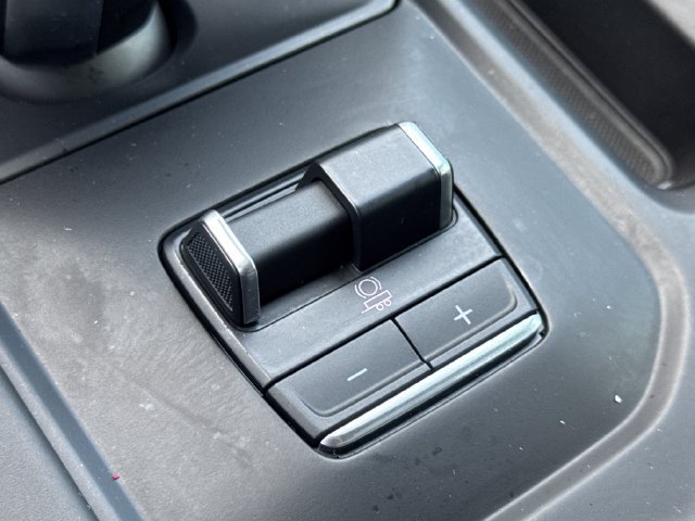 Used 2023 GMC Sierra 1500 AT4X AWD/4WD image 30