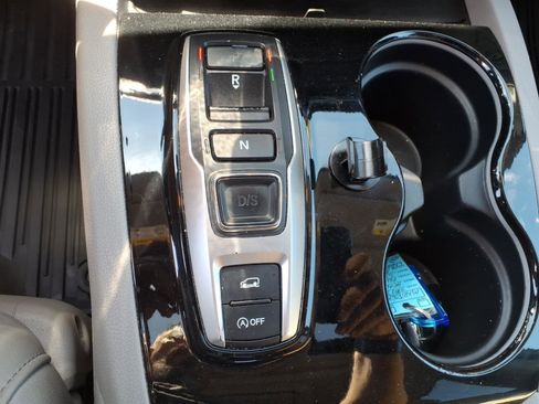 Used 2019 Honda Pilot Touring image 32