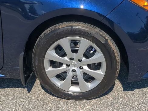 Certified 2025 Toyota Corolla LE FWD image 11