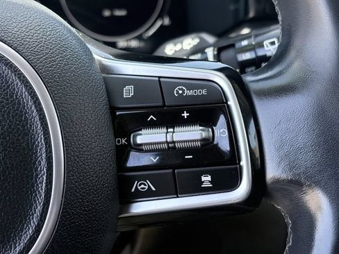 Certified 2023 Kia Sorento SX AWD/4WD image 17