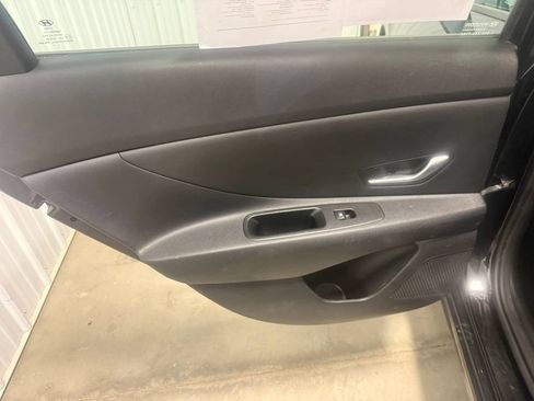 Used 2022 Hyundai Elantra SE FWD image 26