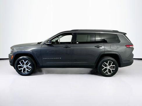 Used 2023 Jeep Grand Cherokee L Limited image 8