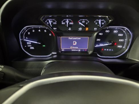 Used 2021 GMC Sierra 1500 SLT w/ SLT Convenience Package AWD/4WD image 14