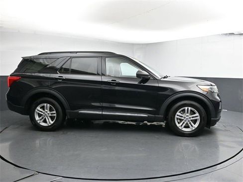 Used 2023 Ford Explorer XLT w/ Equipment Group 202A image 15