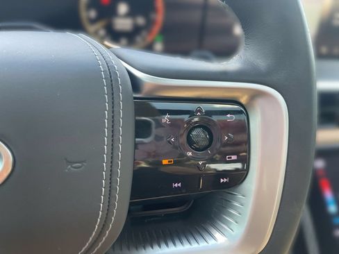 Used 2025 INFINITI QX80 Sensory AWD/4WD image 21