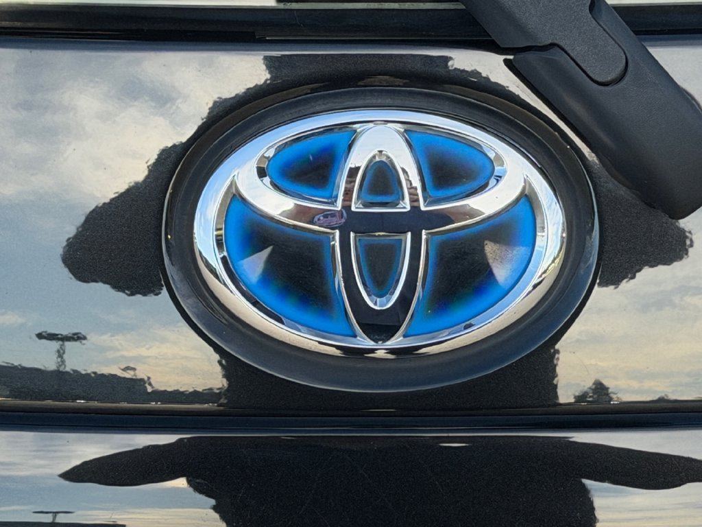 Used 2016 Toyota Prius C Persona Series FWD image 34