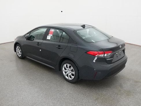 Used 2026 Toyota Corolla LE FWD image 8