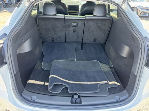 Used 2020 Tesla Model Y Long Range image 18