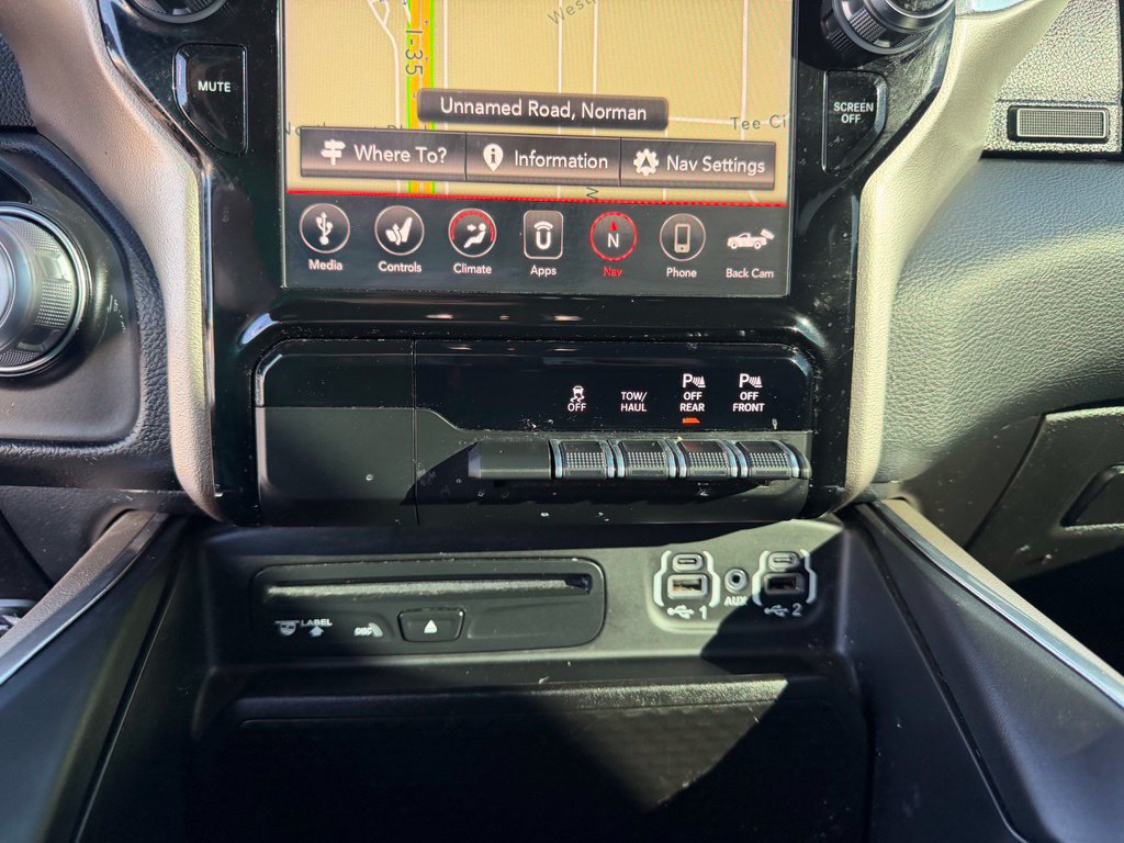 Used 2019 RAM 1500 Laramie w/ Sport Appearance Package AWD/4WD image 30