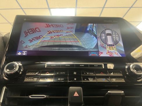 Used 2021 Toyota Highlander Platinum AWD/4WD image 34